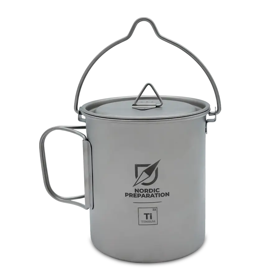 Titankopp med lock och hängare 750 ml