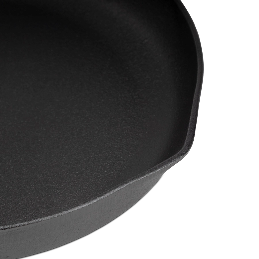 Gjutjärnsstekpanna 28 cm (överskottsvara, klass 1)